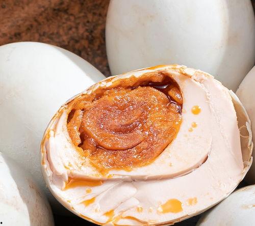 海鸭蛋的视频,海洋之馈赠，美味与营养的完美结合